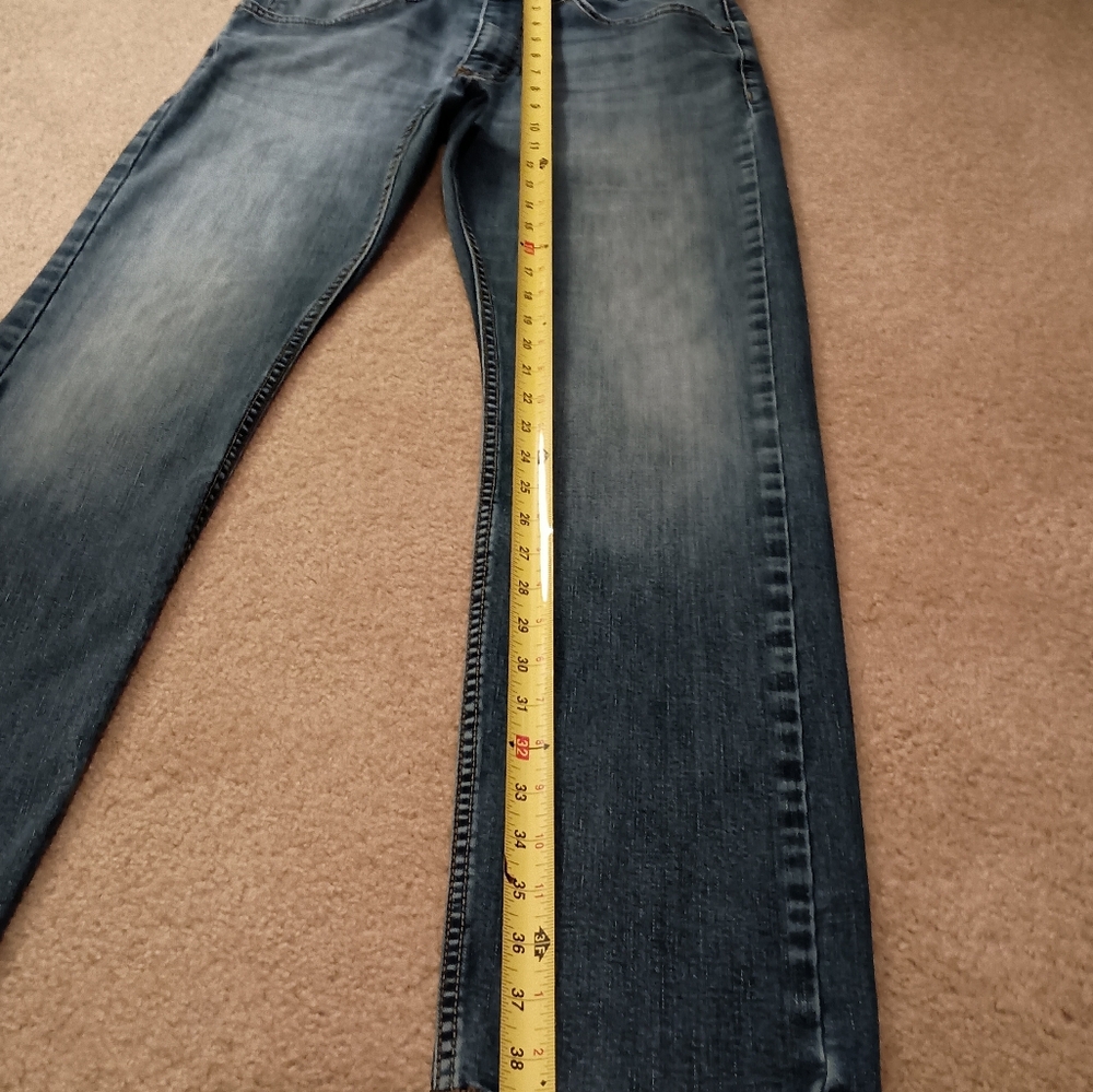 Wrangler Mens Straight-Leg Blue Jeans with Medium Wash 32X32 - Picture 3 of 6